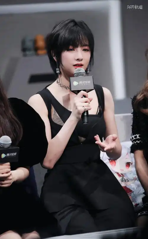 赵粤硬糖少女303人气主舞