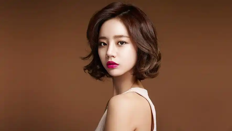 求李惠利的一张原图,分辨率要大的,能做壁纸的,girls day,采纳前会