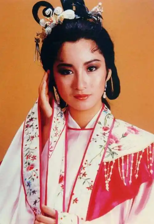 6米港姐冠军,擅长考试,生财有道,2婚2女今成女强人_谢宁_婚姻_香港