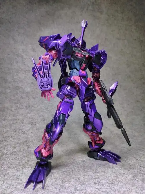 根大木秀投稿作品幻惑异端高达全形态