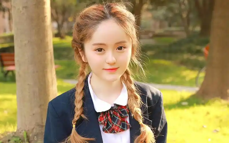 甜美校园女生可爱唯美高清壁纸-美女壁纸-手机壁纸下载-美桌网