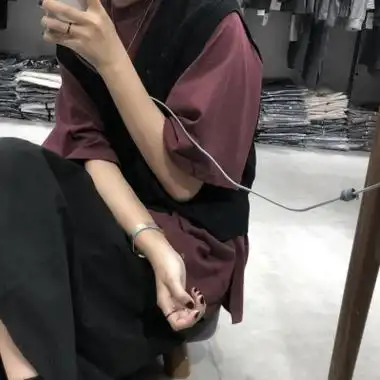 高清女生微信头像只有身体没有头