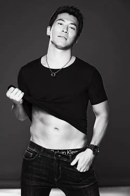 黄少祺为博收视露人鱼线