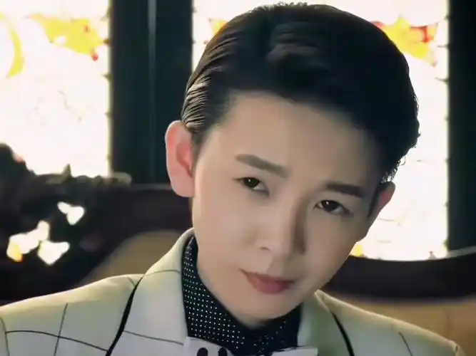 陈瑶女扮男装好秀气,我一点联想不到是女生#颜值