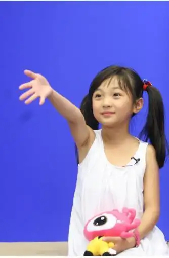 被父母毁掉的童星:13岁站台不孕医院,14岁和37岁男演员演情感戏!