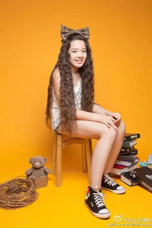 刘黛希 daisy liu的图片