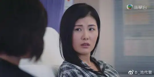 《法证先锋4》赵璧渝著黑bra演出狂被cap图 更令人想起陈茵媺?