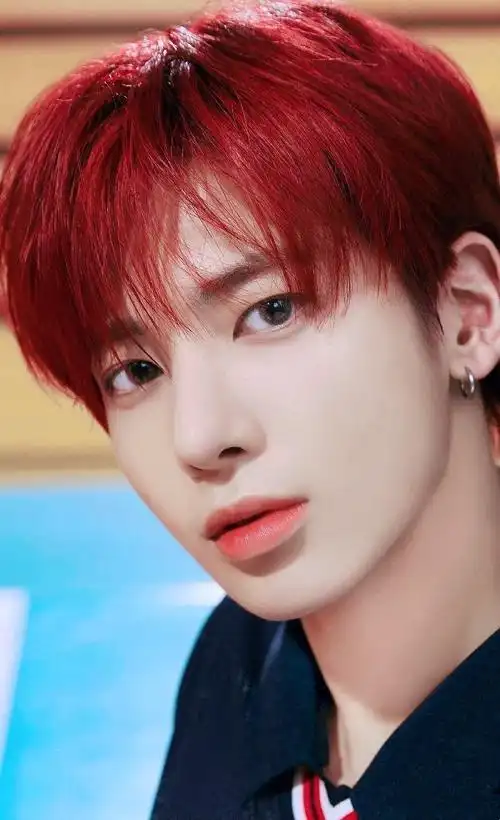 五代发色惊艳到你的男爱豆有谁五代帅哥好多啊图楼施工中