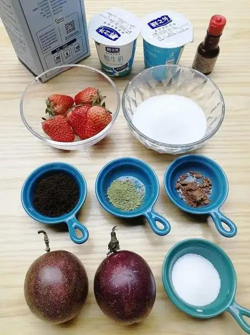 冰激凌在家就能做,材料简单,口感沙沙绵绵,买冰淇淋的钱都省了