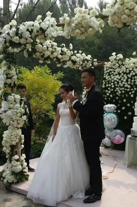 何洁结婚现场照片