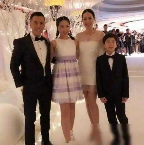 甄子丹前妻离婚后发现有孩子,为儿子取名让人意外