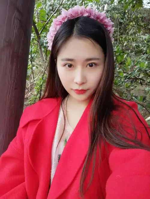 30岁未婚女征婚照片(id:90208328)_重庆征婚交友_珍爱网