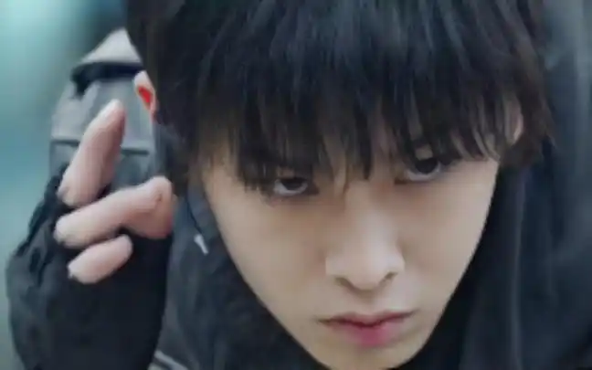 器灵丨彭昱畅这只彭彭有点帅得过分了白发彭不是一般的绝79