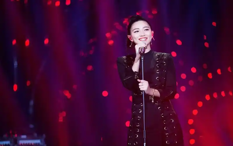 张天《歌手》第二季高清图片桌面壁纸高清大图预览1920x1200_大陆明星