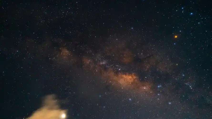 唯美绚丽的星空风景图片桌面壁纸