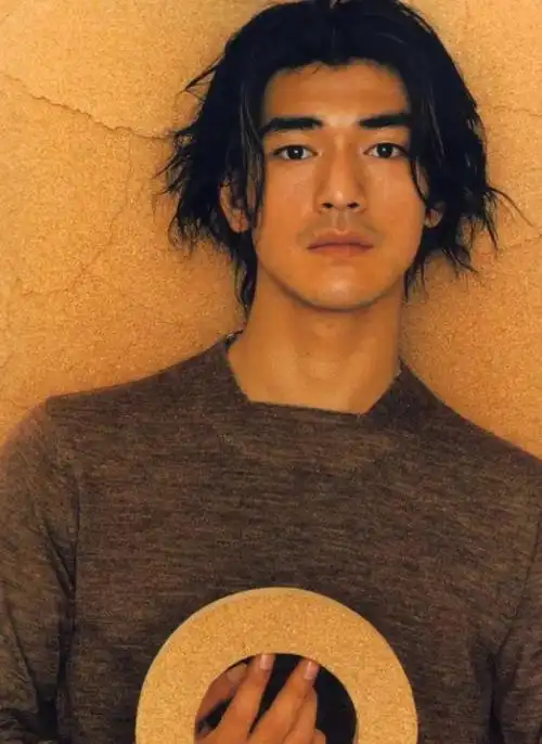 男神人设崩塌空姐爆料金城武举报粉丝真实面目原是双面人