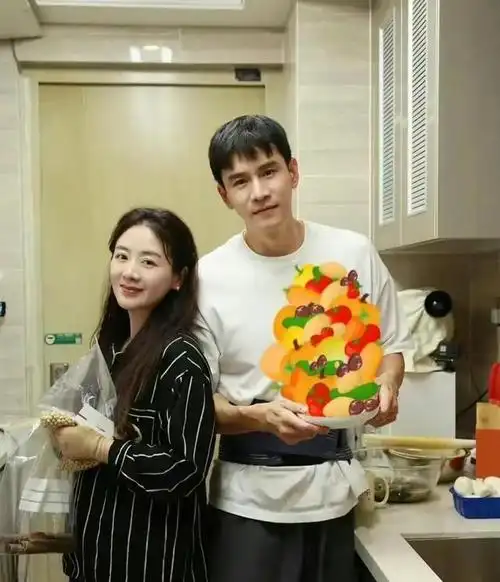 姐弟恋还得看经超小李琳,意外成了最幸福的存在