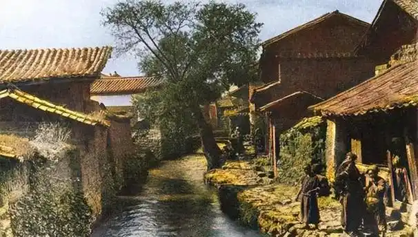 老照片美国探险家拍摄的20年代云南丽江的丽江古城