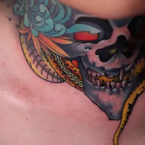 花脖子蛇一次性完成,耗时8小_纹身吧社区 - 纹身大咖