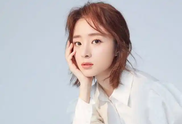 胡冰卿的双胞胎姐姐,长相比妹妹还端庄,现实中妥妥的真学霸_胡毓洁