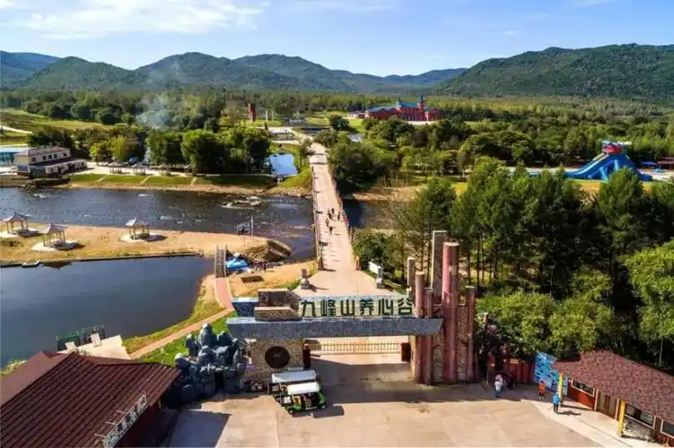 铁力透龙山景区图/酒章文创园徐徐清风凉爽一夏来场伊春之行告别匀热