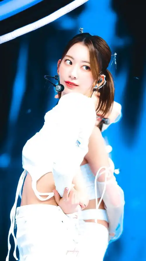 宫脇咲良 - 堆糖,美图壁纸兴趣社区