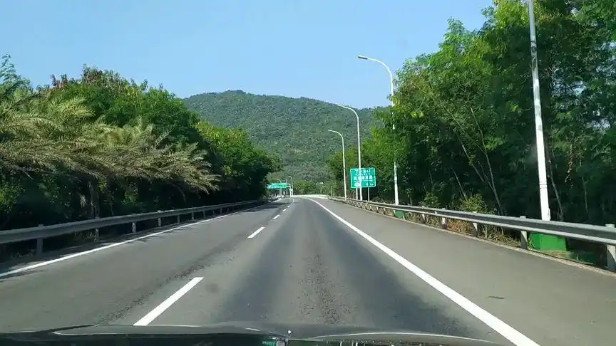 海南环岛高速美如画,开车就是享受