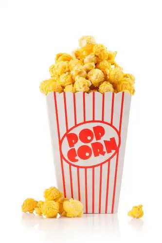 白底上的一盒美式球形爆米花素材