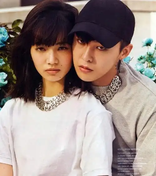 权志龙小松菜奈杂志封面合照原图