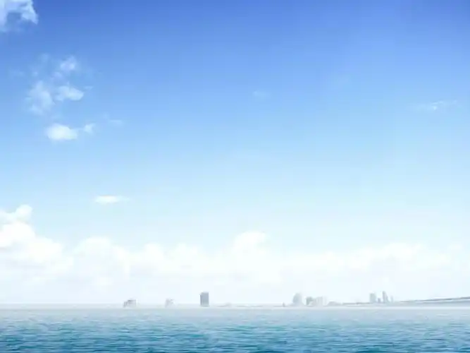 淡雅蓝色天空幻灯片背景图片,ppt模板,素材免费下载