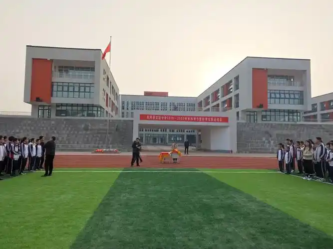 以梦为马,不负韶华——初三第二次月考表彰与总结大会