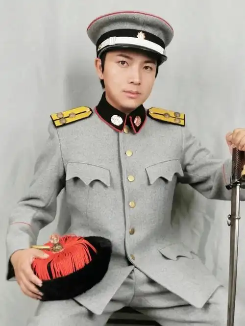 年(1906年)彰德秋操,新建陆军整备一新,操练一新,风气一新,军服一新