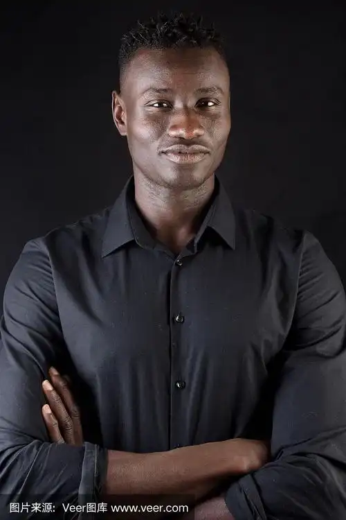 一个非洲人的黑色肖像