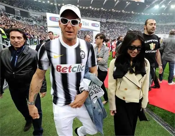 朱珠的前男友居然是亚特汽车的ceo拉波埃尔坎