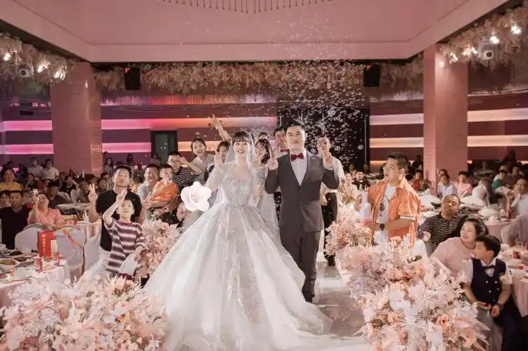 澧县茉莉花酒店婚礼跟妆现场