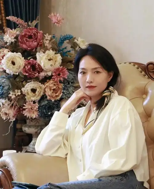 50岁还美如少女这位冻龄妈妈都做对了什么