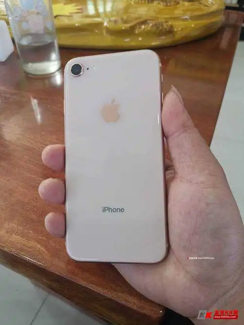 出台苹果8代,国行64g