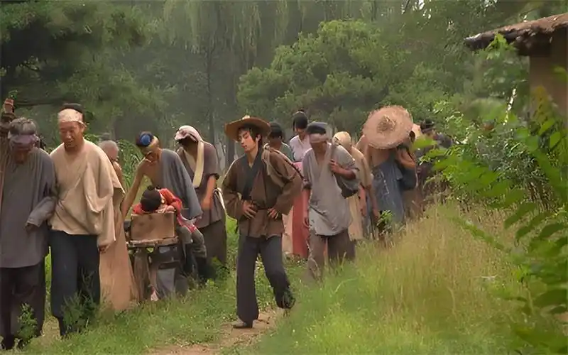 古代老百姓活不下去,为何不往深山里面跑?而是待在家里等死?