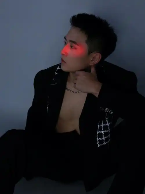 高级感痞帅写真