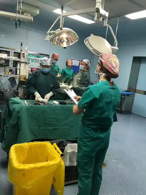 手术器械清点准确无误.