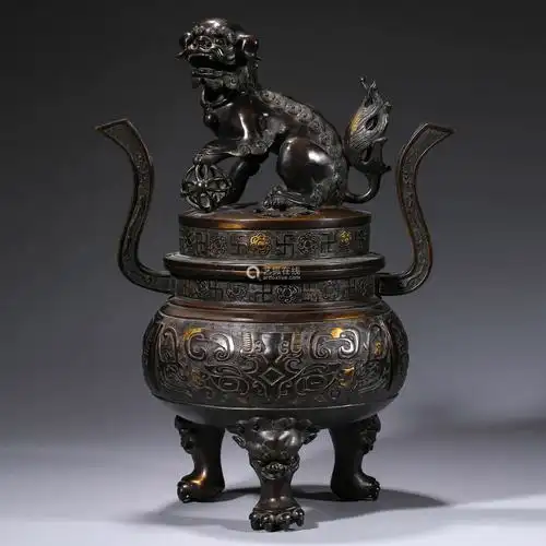 清早期 洒金朝官耳狮子大熏炉