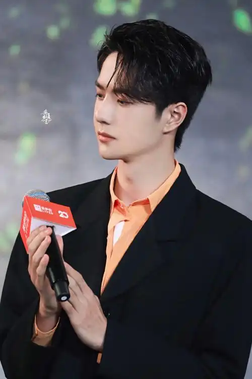 王一博今天也很酷##王一博考古日常