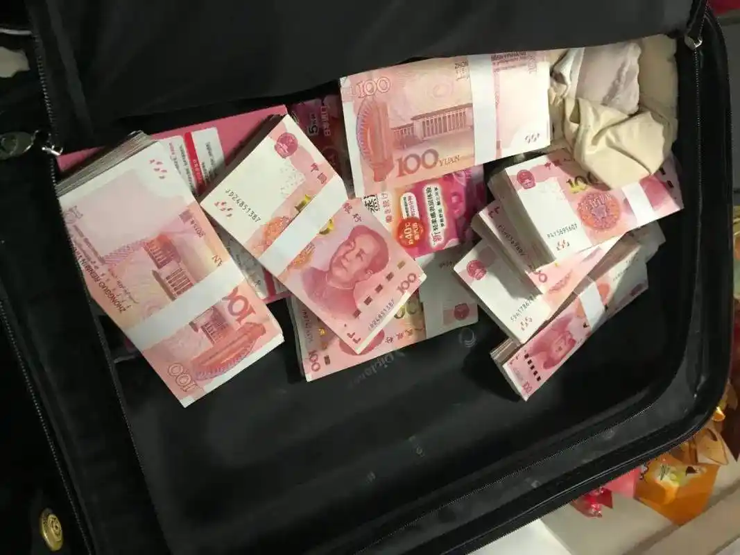 13万现金忘在高铁列车上!后续来了