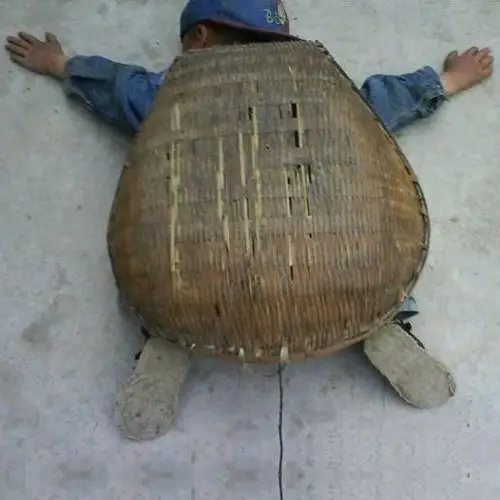 小男孩搞笑高清图片生涩童年苦涩戏