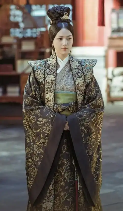 汤唯在电视剧《大明风华》中饰演的孙若微:从天真少女到智慧太后