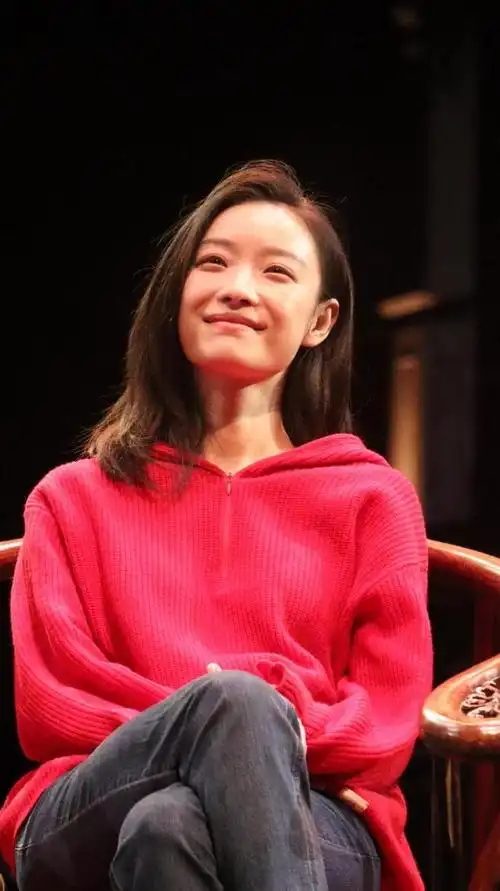 回顾演员倪妮虽没结婚但不代表没伴侣女人一生不该只有婚姻