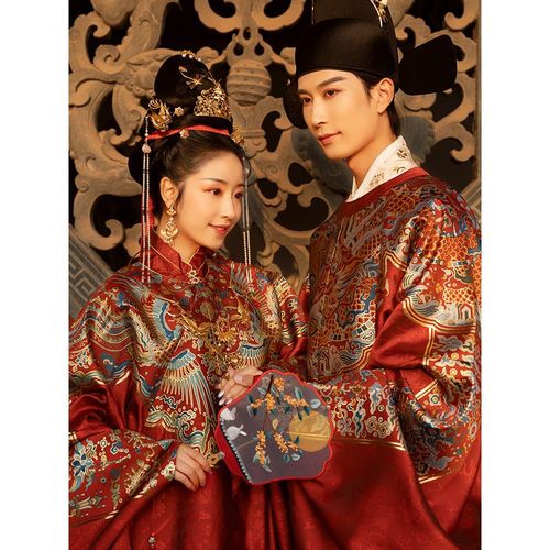 租明制马面裙女圆领袍情侣款红色结婚服汉服走秀中式婚礼古装租借