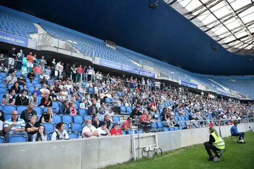 足球友谊赛巴黎圣日耳曼胜勒阿弗尔