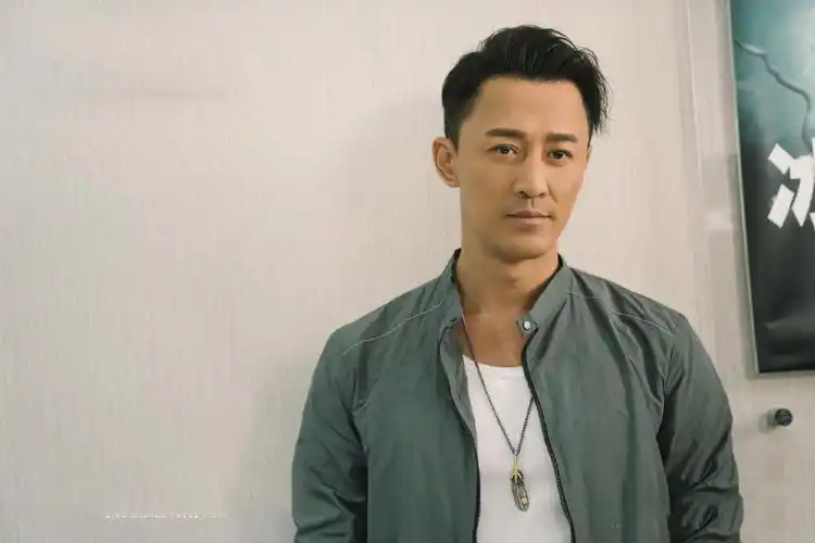 视后之争火药味浓,视帝角逐战局明朗,奖项将再落这位男星之手|王浩信