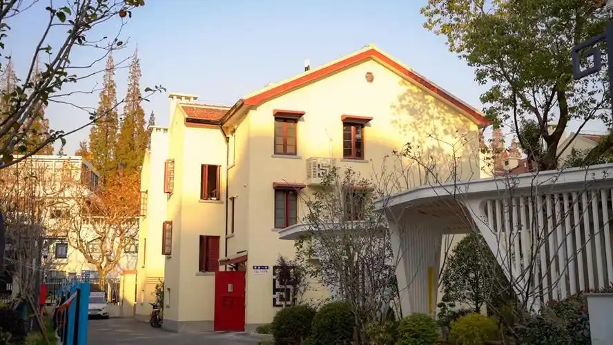 五星照耀曹杨一村青春再现中国第一工人新村改造完成